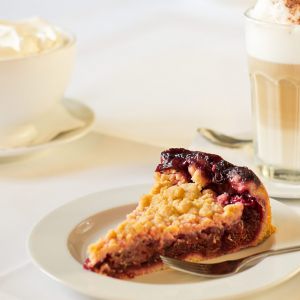 roeperhof_essen-kuchen-latte.jpg